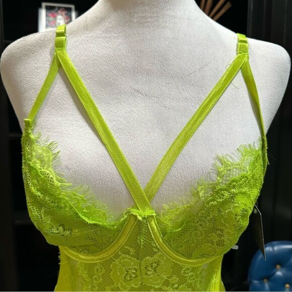 Just Sexy Lingerie Neon Green NWT Lace Lingerie Size M - Picture 3 of 12